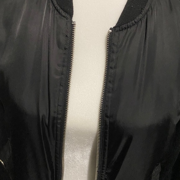 Forever 21 bomber jacket with cotton sleeves - Picture 3 of 3